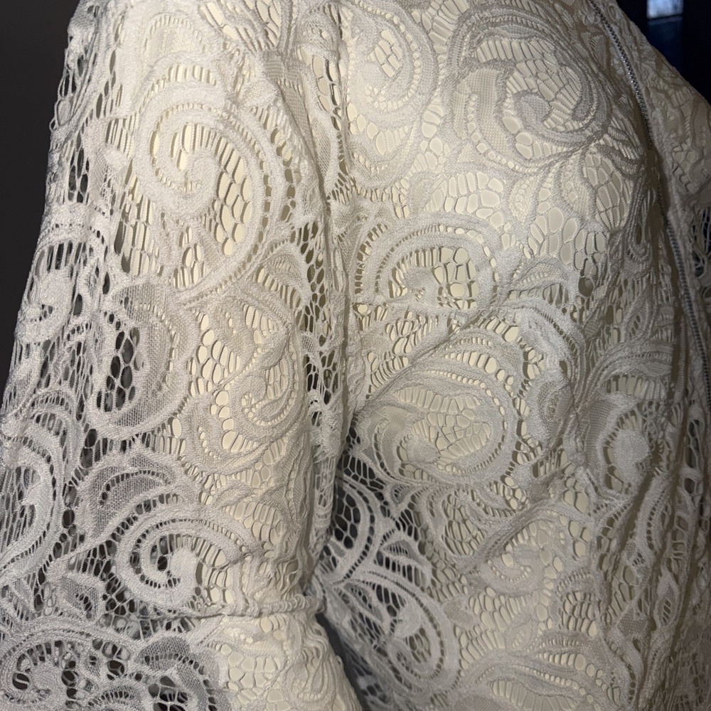 Ashley Stewart White Lace Front Zip Blouse NWT Size 22 Peplum - Picture 2 of 5